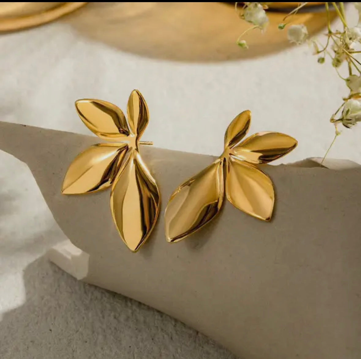 Lilou – Große, wasserfeste Edelstahl-Ohrstecker in Blumenform