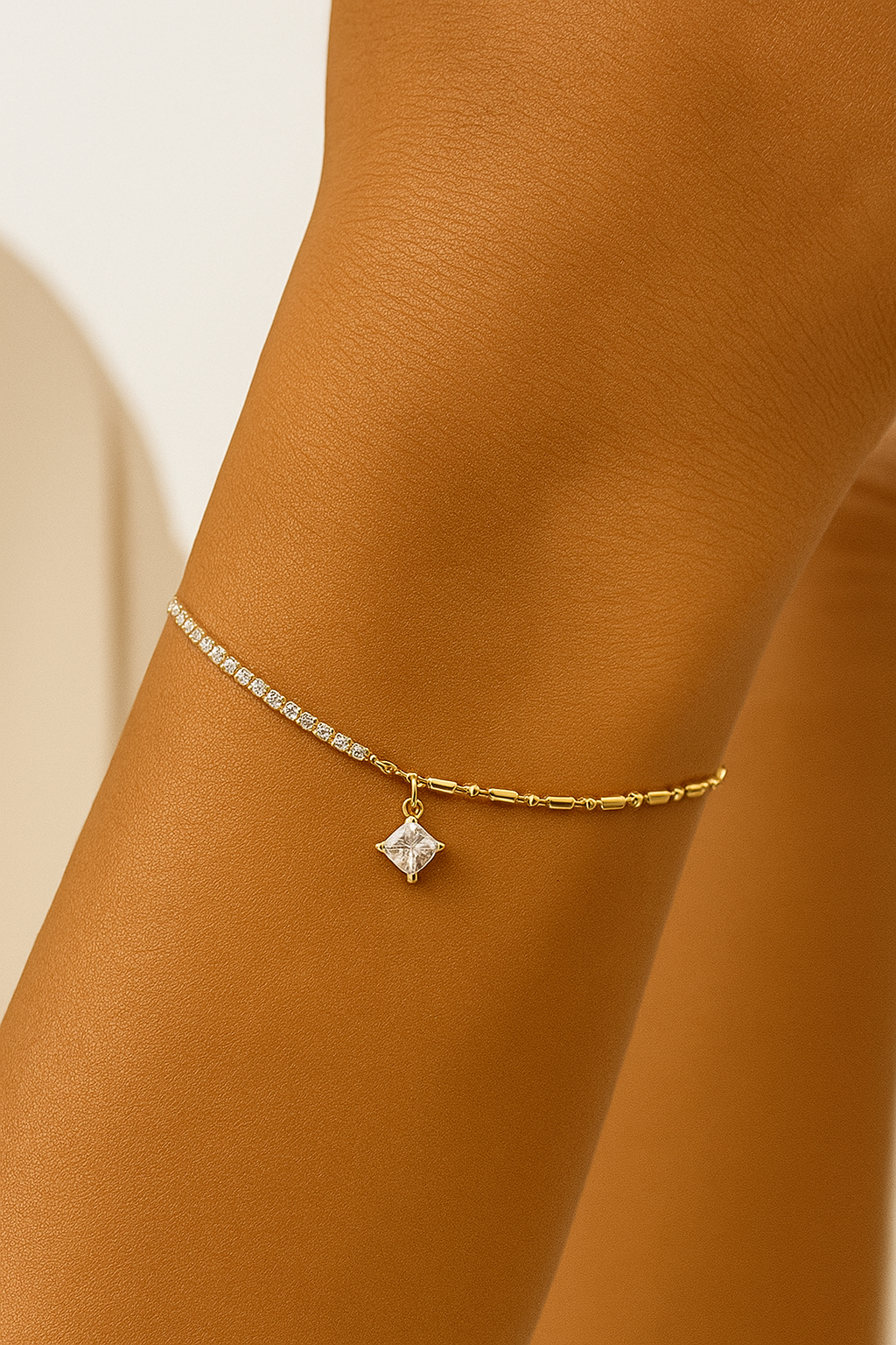 Zoe - zartes Edelstahl Armband mit Anhänger